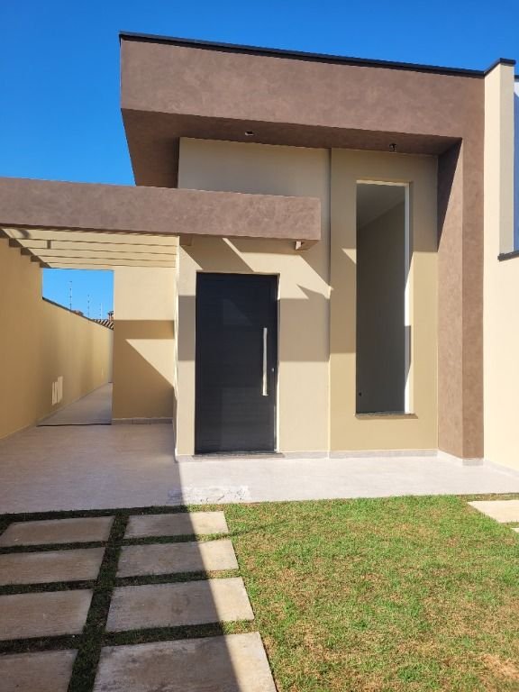 Casa Alto Padrão com 2 dormitórios à venda, 63 m² por R$ 435.000 - Jardim Grandesp - Itanhaém/SP