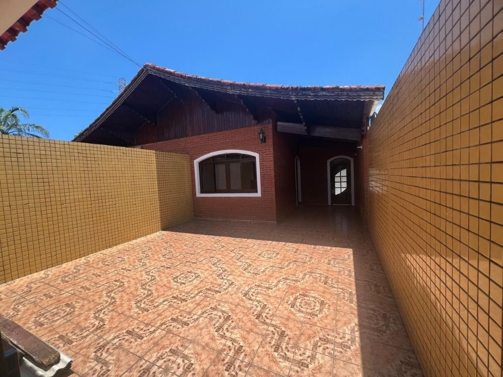 Casa com 2 dormitórios à venda, 90 m² por R$ 375.000,00 - Vila Anhanguera - Mongaguá/SP