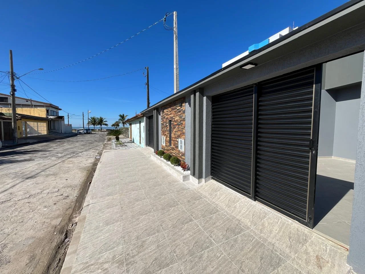 Casa com 2 dormitórios próximo à praia no bairro Agenor de Campos