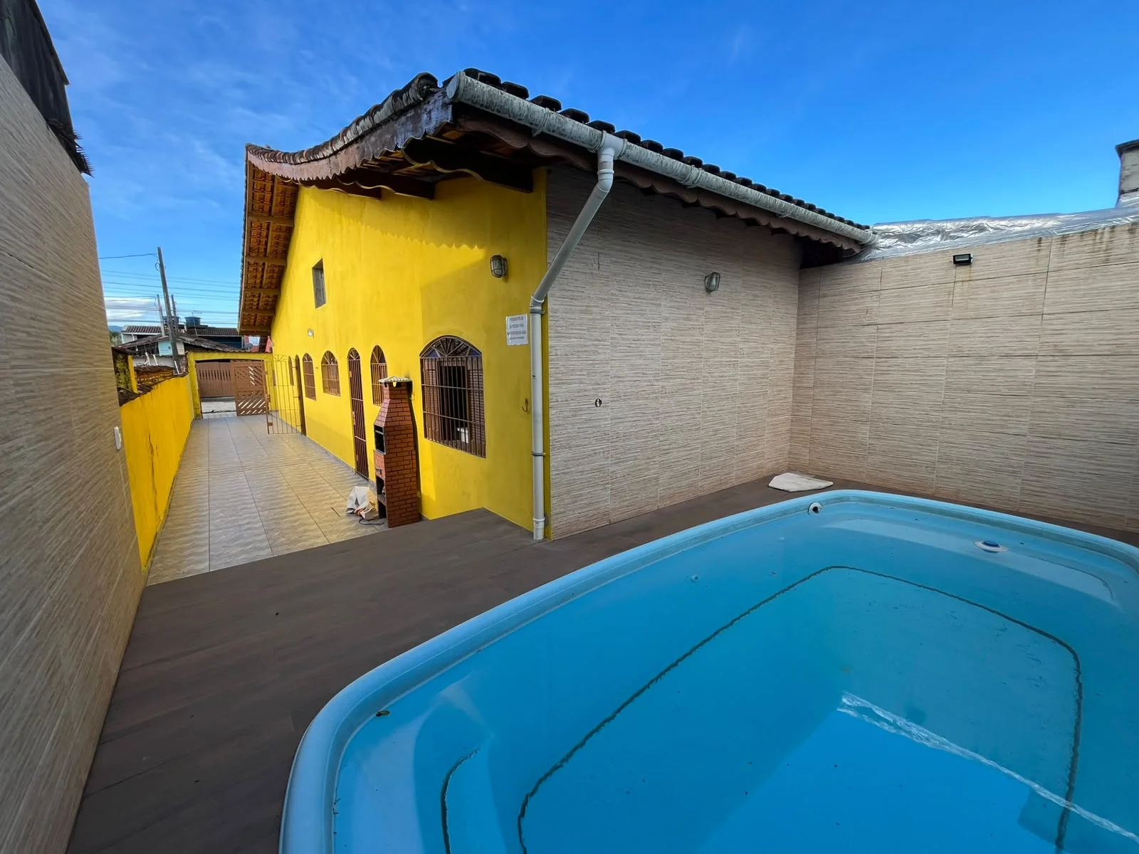 Casa com 2 dormitórios no bairro Agenor de Campos