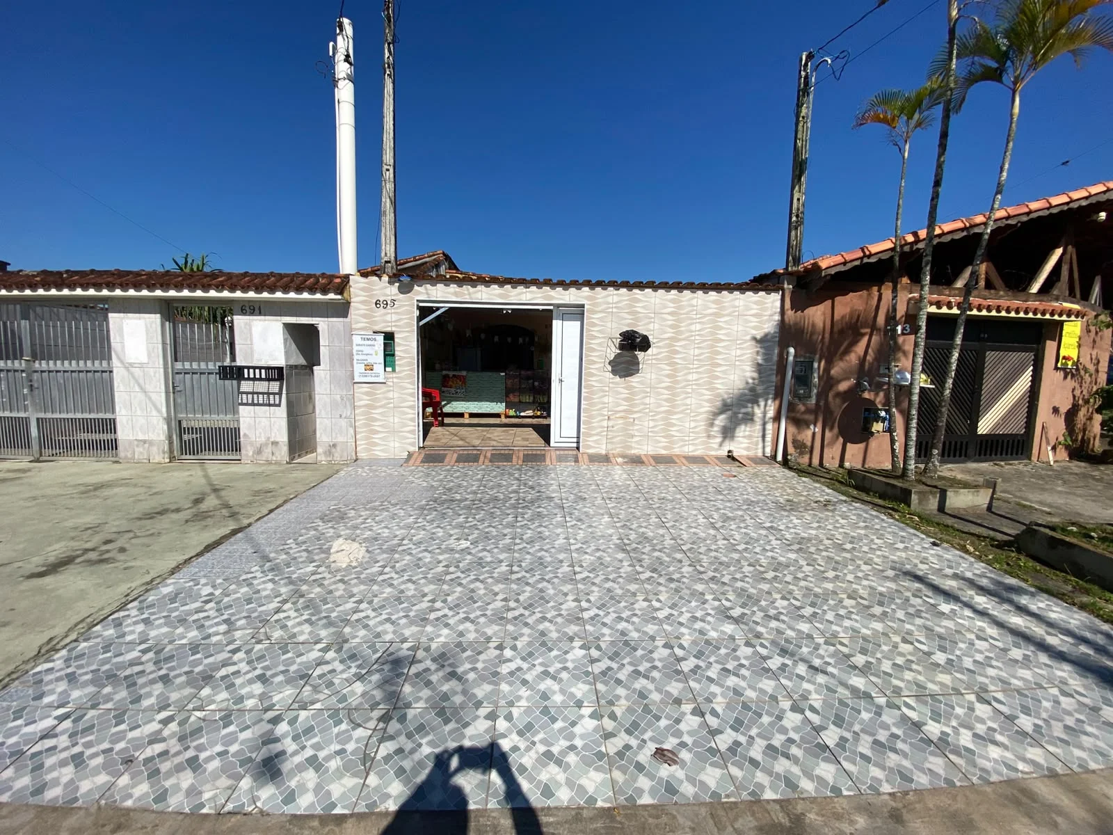 Casa com 3 dormitórios próximo à praia no bairro Jardim Praia Grande