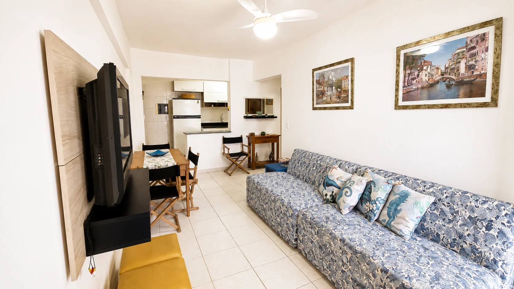 Apartamento com 1 dormitório semi mobiliado com vista para o mar no bairro Vila Atlântica
