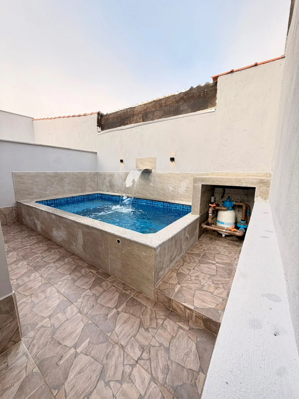 Casa com 2 dormitórios no bairro Parque Balneario Comodoro