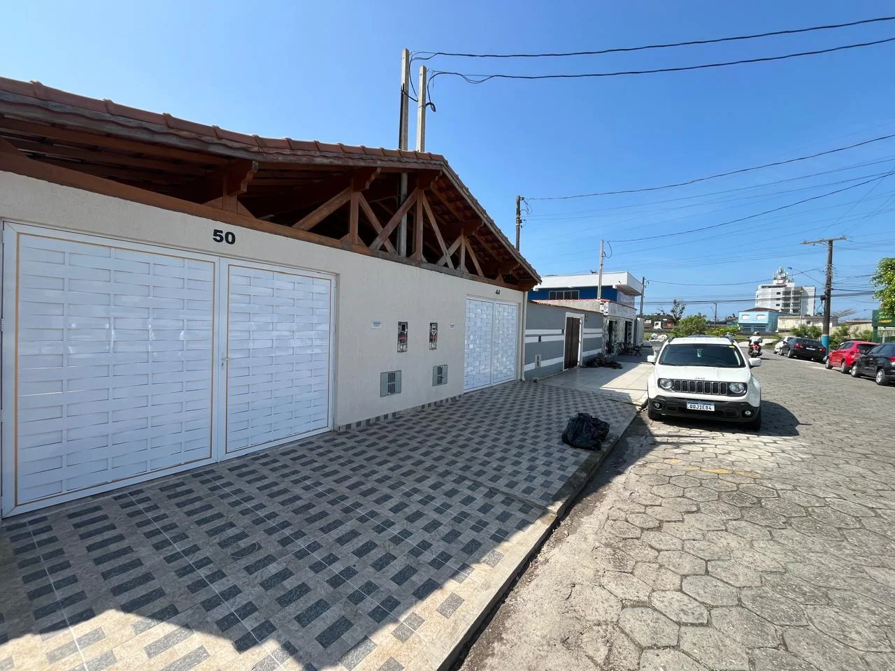 Casa com 2 dormitórios próximo à praia no bairro Itaóca